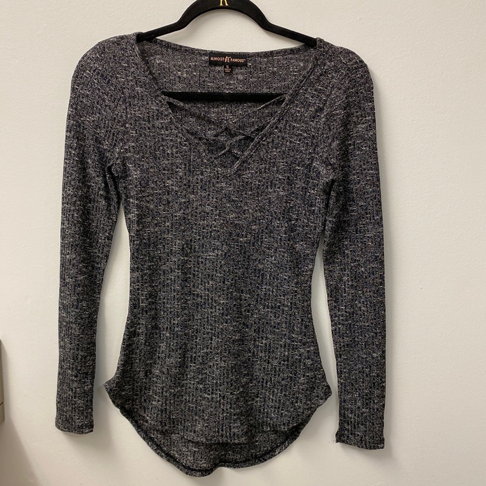 Almost Famous short long sleeve grey